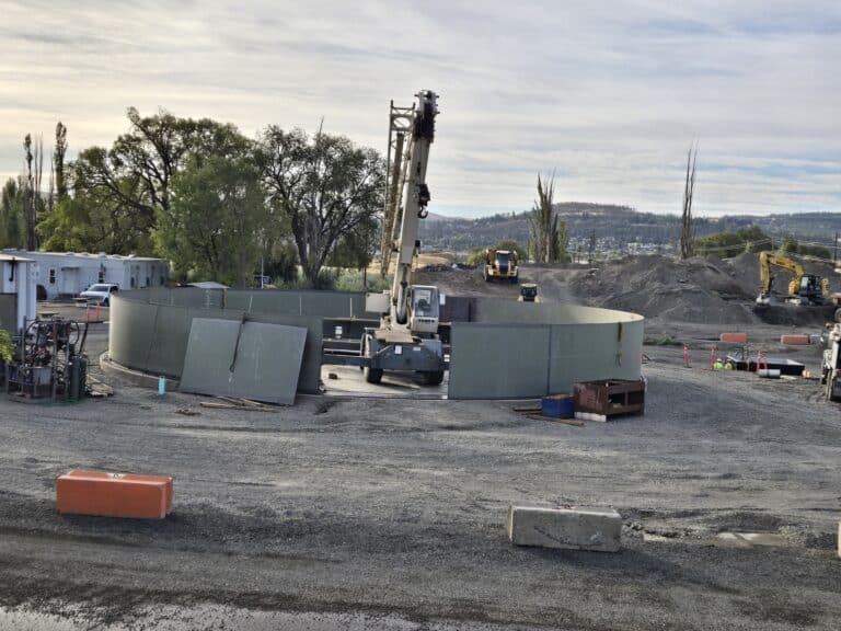 Dalles Riverside Reservoir construction, photo 7 of 21